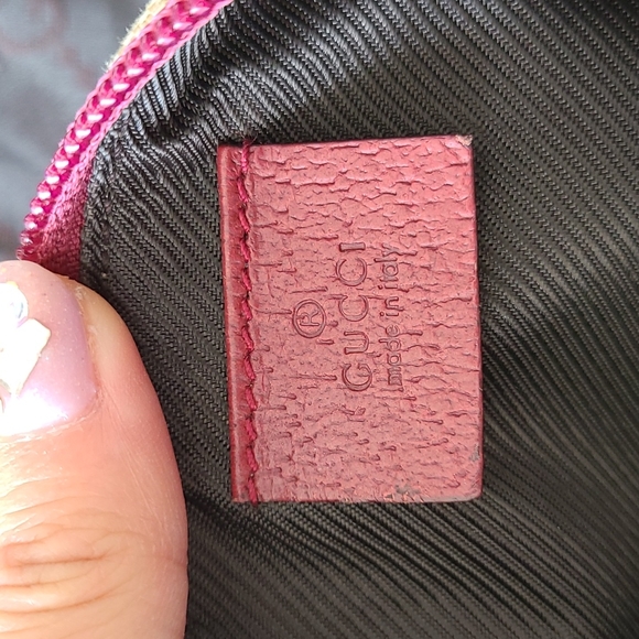 Authentic Gucci mini mono pochette (berry/wine) - Picture 5 of 10